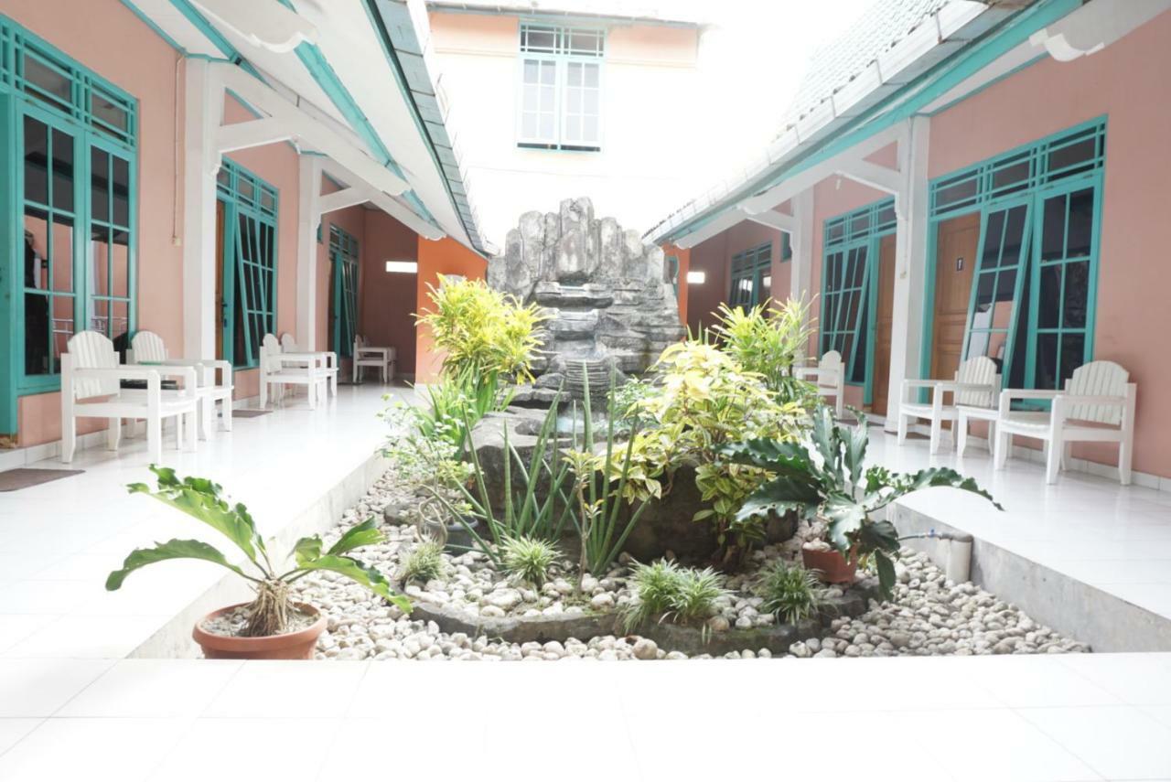 Ismoyo Hotel Yogyakarta Kültér fotó